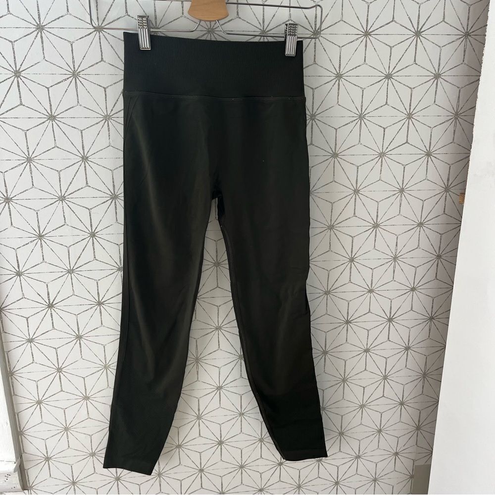 Lululemon Army Green Seamless Legging 24”